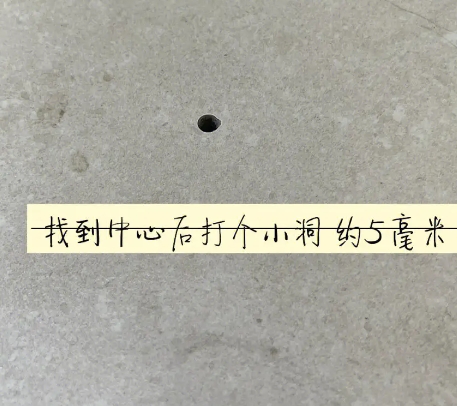 屯留瓷砖空鼓维修公司专业解答在瓷砖铺贴过程中，如果砂料搅拌不均匀，将会带来以下问题